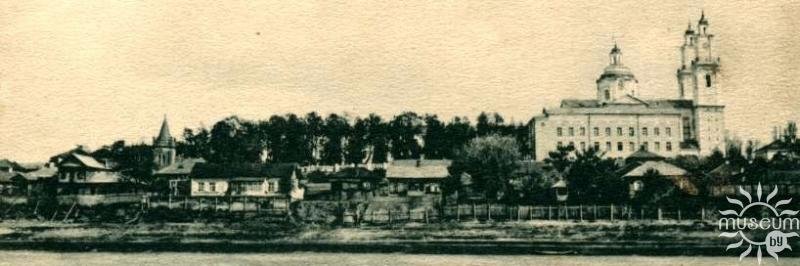 Панарама забудовы правага берага Зах. Дзвіны. (паштоўка канца XIX – пачатаку XX ст.
